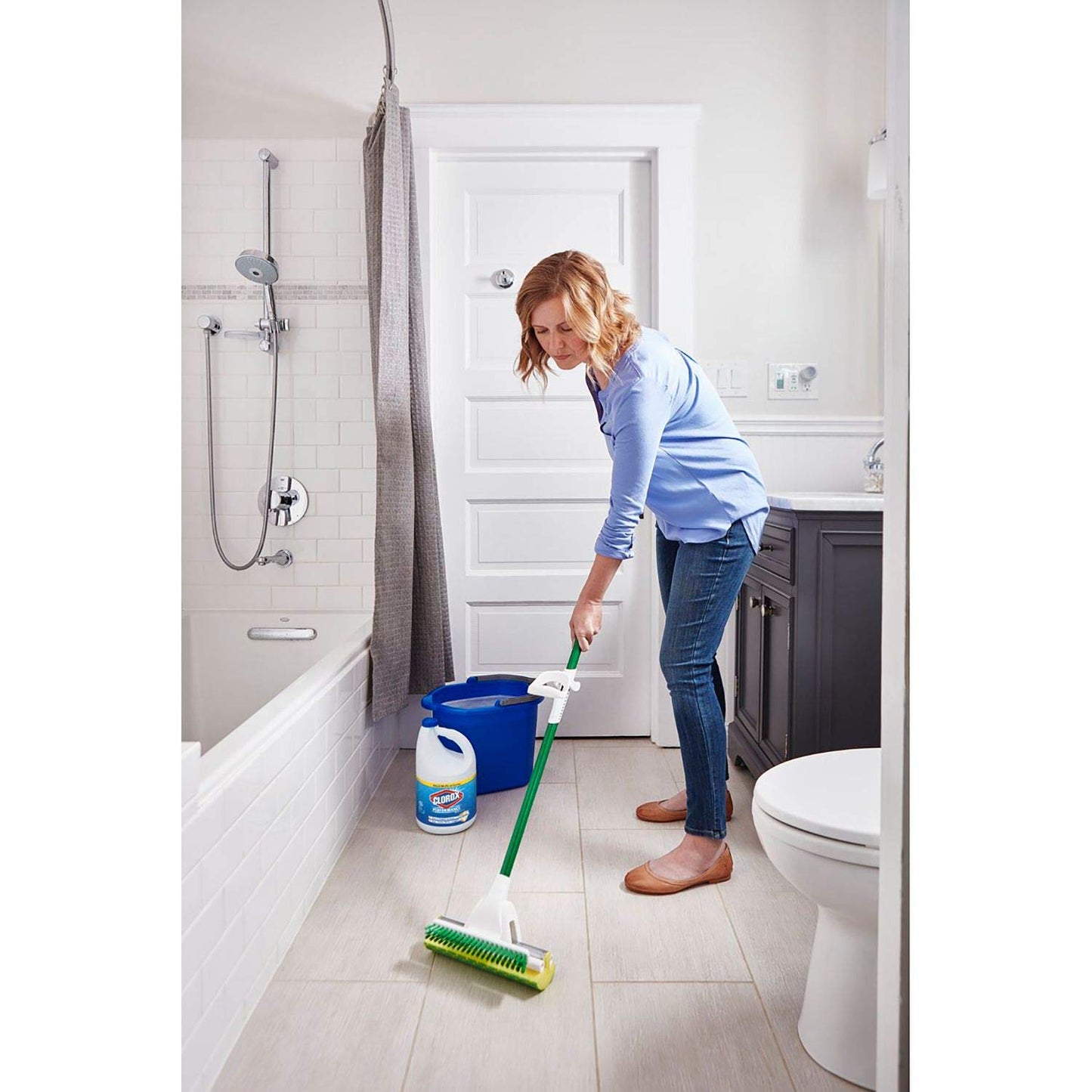 Clorox HE Performance Bleach. 121 Oz. (Pack of 1)